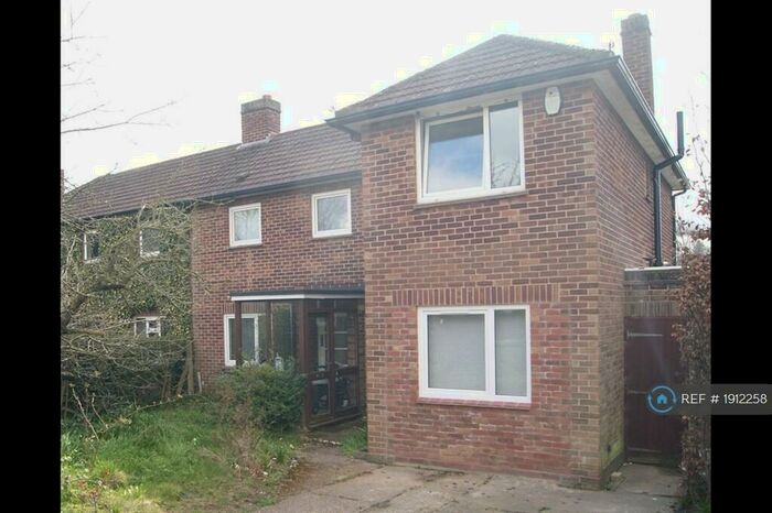 3 Bedroom Semi-Detached House To Rent In Arbury Road, Cambridgeshire, CB4