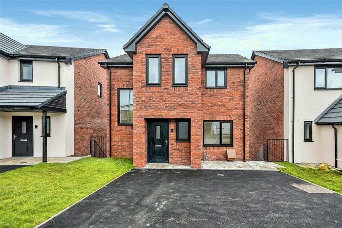 4 Bedroom Detached House To Rent In Prospect Road, Dukinfield, SK16