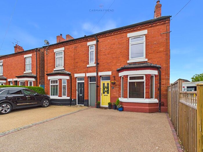 3 Bedroom Semi Detached House For Sale In Pearl Lane, Vicars Cross, CH3