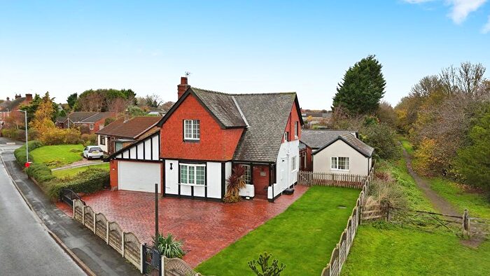 4 Bedroom Detached House For Sale In High Street, Haxey, Doncaster, Lincolnshire, DN9