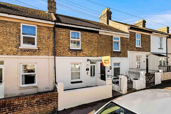 2 Bedroom Terraced House For Sale In Mayfield Avenue, Dover, CT16
