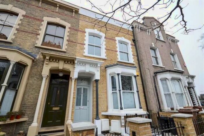 4 Bedroom Terraced House To Rent In Alexandra Road, London, N8