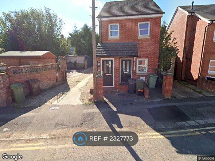 1 Bedroom Maisonette To Rent In King Edward Road, Maidstone, ME15