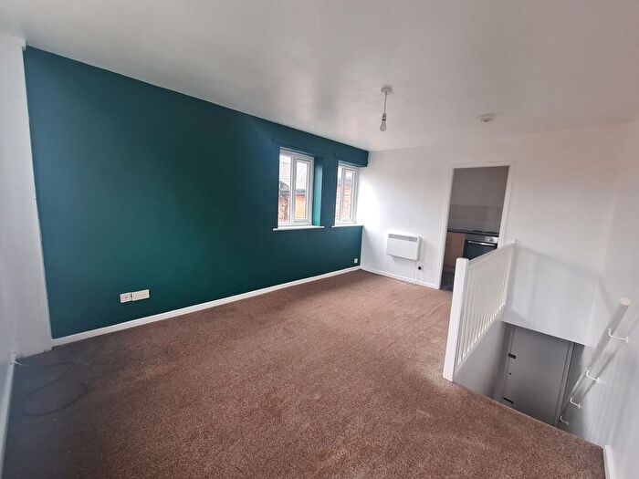 1 Bedroom Flat To Rent In Upper Dicconson Street, Wigan, WN1
