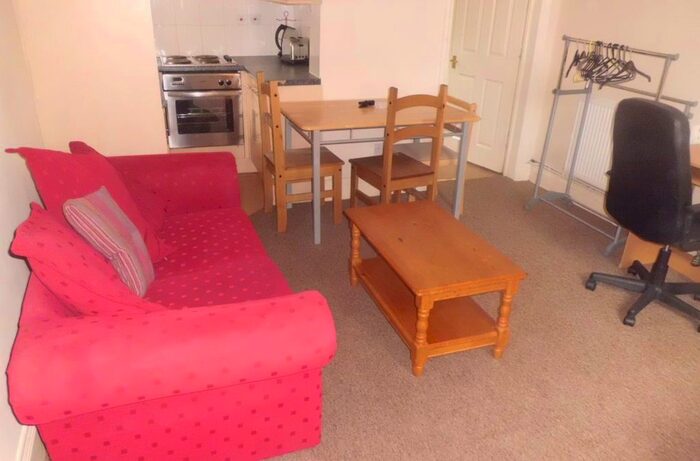 1 Bedroom Flat To Rent In Bristol Road, Selly Oak, Birmingham B29