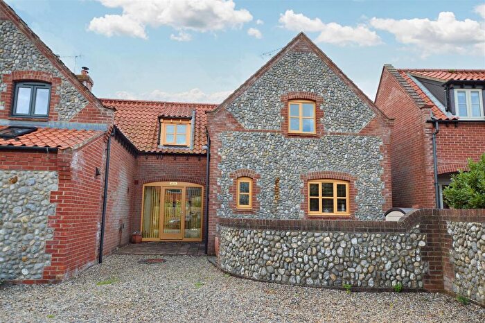 3 Bedroom Semi-Detached House For Sale In Holt Road, Weybourne, Holt, NR25