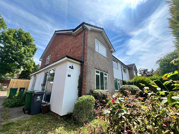 2 Bedroom Flat To Rent In Ogwen Drive, Cardiff, CF23