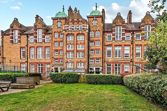 1 Bedroom Flat To Rent In Broadwater Road, Tooting, London, SW17
