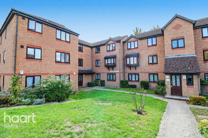 1 Bedroom Flat For Sale In Wingrove Drive, Purfleet, RM19