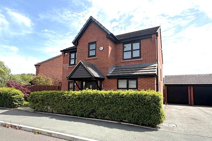 4 Bedroom Detached House For Sale In Collingwood Way, Westhoughton, Bolton, BL5
