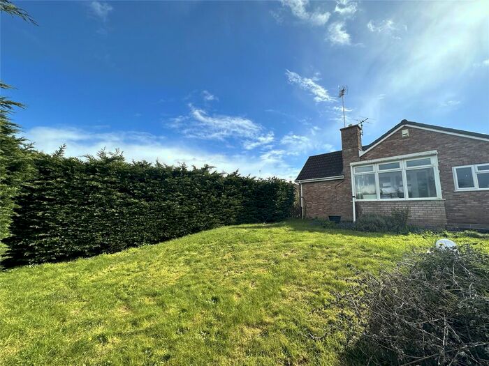 3 Bedroom Detached Bungalow To Rent In Sidmouth Road, Exeter, EX2