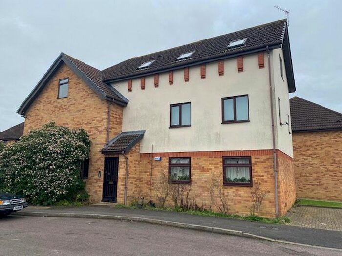2 Bedroom Flat To Rent In Joan Lawrence Place, Oxford, OX3