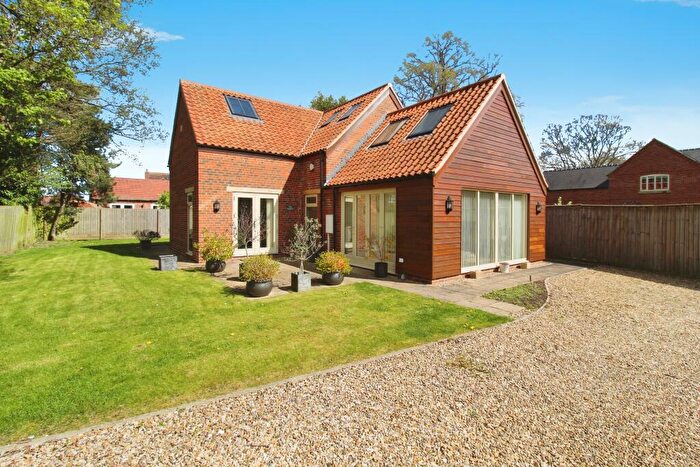 2 Bedroom Detached House For Sale In Village Farm, Bassingham, LN5