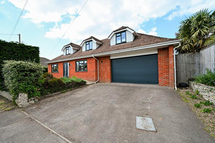 4 Bedroom Detached House For Sale In Southampton Road, Ringwood, BH24