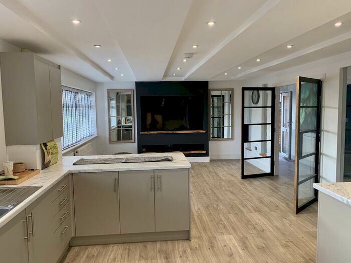 2 Bedroom Bungalow To Rent In Stonehouse Road, Yaxley, Peterborough, PE7