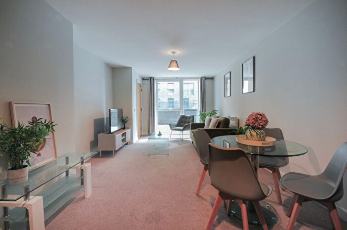 3 Bedroom Flat To Rent In Bed House – Bridgewater Point, Salford, M5