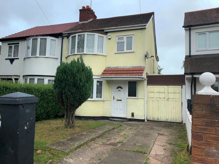 3 Bedroom Semi-Detached House To Rent In Marsh Lane, Fordhouses, Wolverhampton, WV10