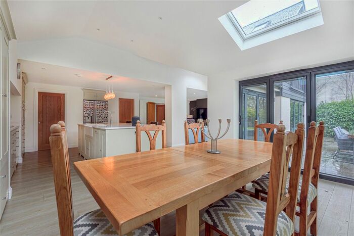 5 Bedroom Detached House To Rent In Bramley Road, Little London, Tadley, Hampshire, RG26