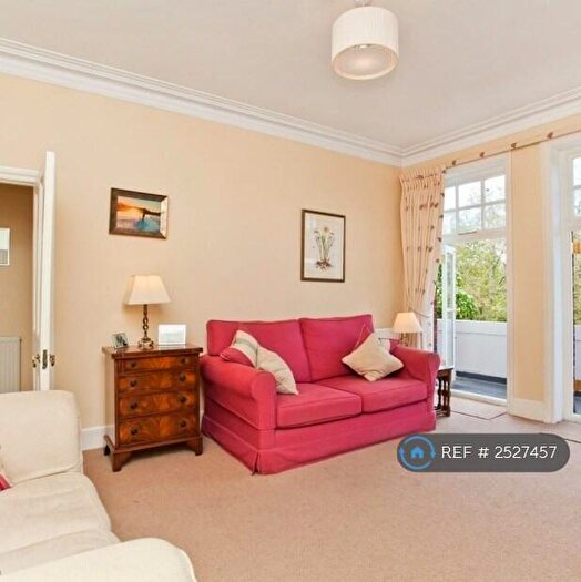 2 Bedroom Flat To Rent In Cyril Mansions, London, SW11