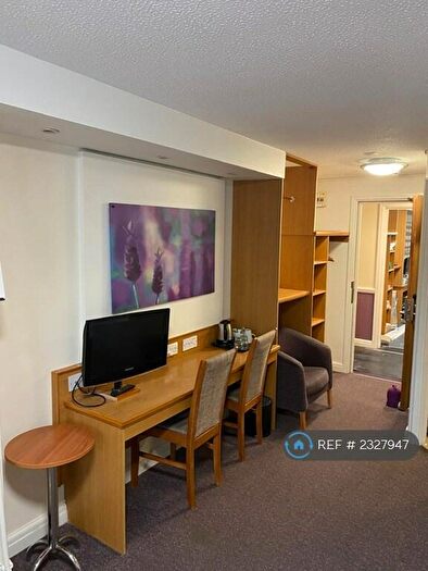 Studio To Rent In Hever Court Road, Singlewell, DA12