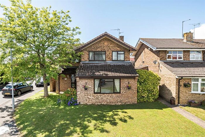 4 Bedroom Detached House For Sale In Lime Road, Yardley Gobion, NN12