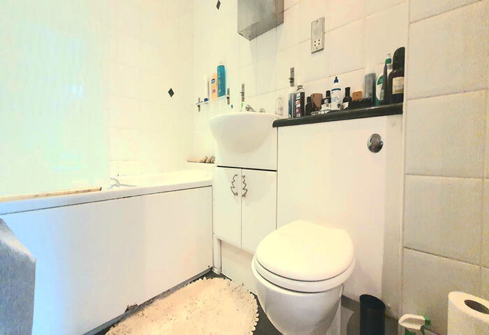 2 Bedroom Apartment To Rent In Newton Street, Manchester, M1