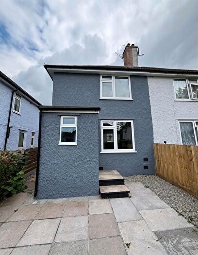 3 Bedroom Semi-Detached House For Sale In Vinstone Way, Plymouth, PL5