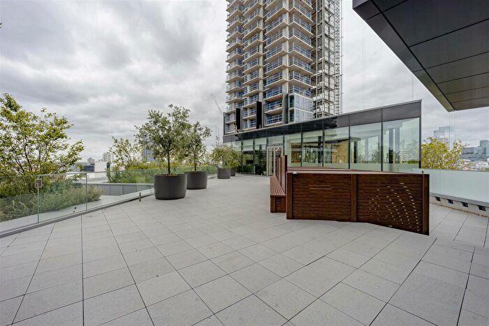 2 Bedroom Apartment To Rent In Bollinder Place, London, EC1V