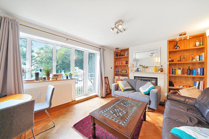 2 Bedroom Flat To Rent In Warner House, Abercorn Place, NW8