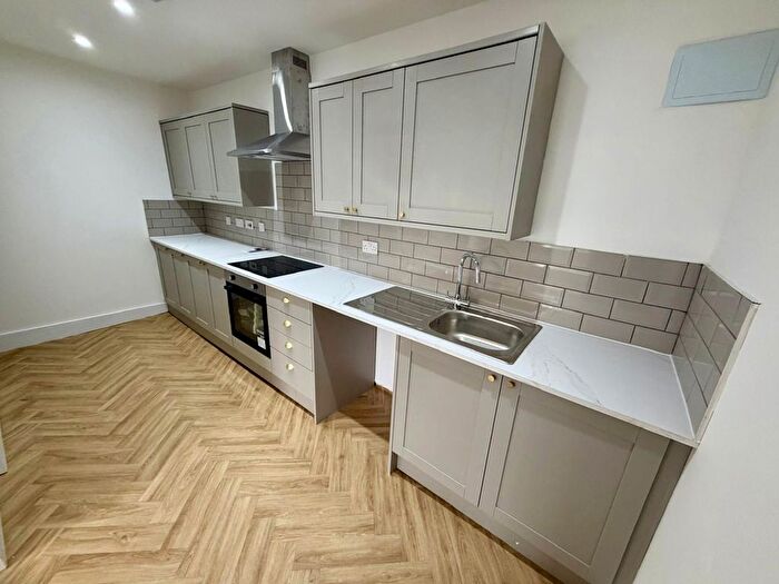 3 Bedroom Terraced House To Rent In Miskin Road, Tonypandy, CF40