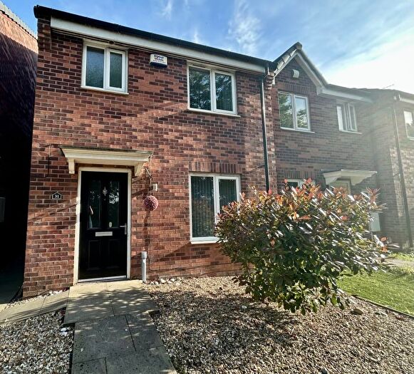 3 Bedroom Semi-Detached House For Sale In Furnace Hill Road, Clay Cross, S45