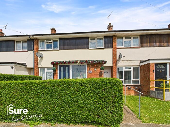 3 Bedroom Terraced House To Rent In Thumpers, Hemel Hempstead, Hertfordshire, HP2