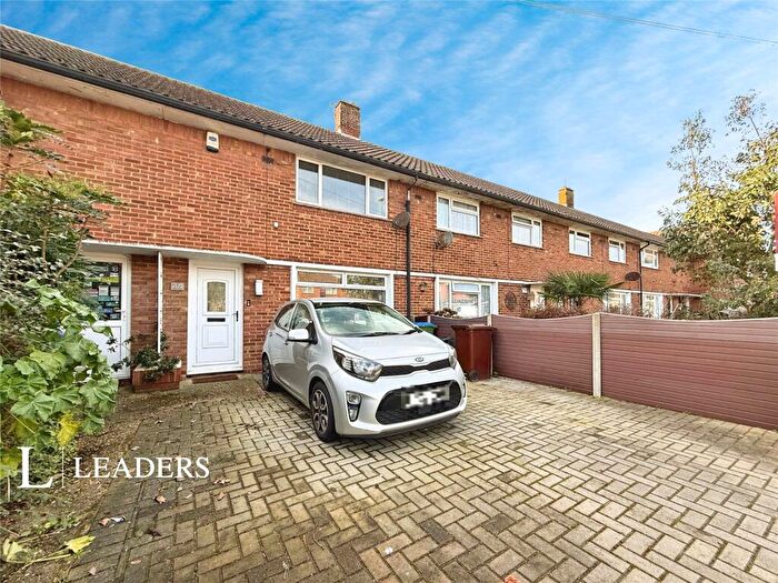 2 Bedroom Terraced House For Sale In Clun Road, Wick, Littlehampton, BN17