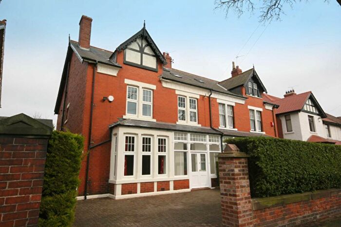 4 Bedroom Semi-Detached House To Rent In Holywell Avenue, Whitley Bay, Tyne & Wear, NE26
