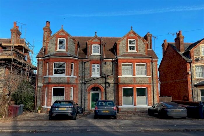 1 Bedroom Apartment To Rent In Tilehurst Road, Reading, RG30
