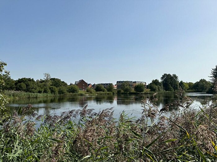 3 Bedroom Terraced House For Sale In Lake View Lane, Waters Edge, GU16