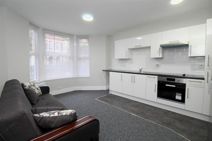 Studio To Rent In Claude Road, Cardiff, CF24