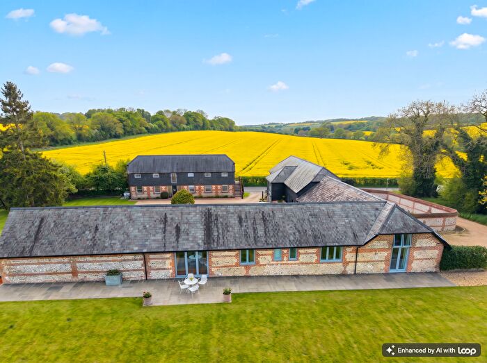 7 Bedroom Barn Conversion For Sale In Morestead, Winchester, SO21