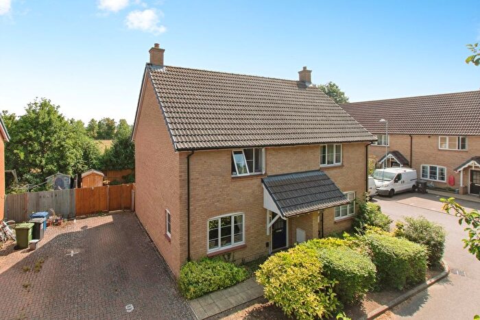 2 Bedroom Semi-detached House For Sale In The Triangle, Fowlmere, Royston, Cambridgeshire, SG8