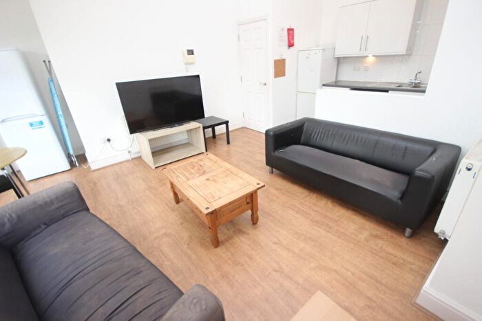 5 Bedroom Flat To Rent In Smithdown Road, L15