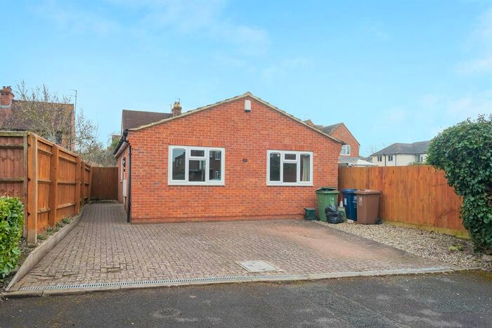 2 Bedroom Bungalow To Rent In Edmund Road, Cowley, Oxford, OX4