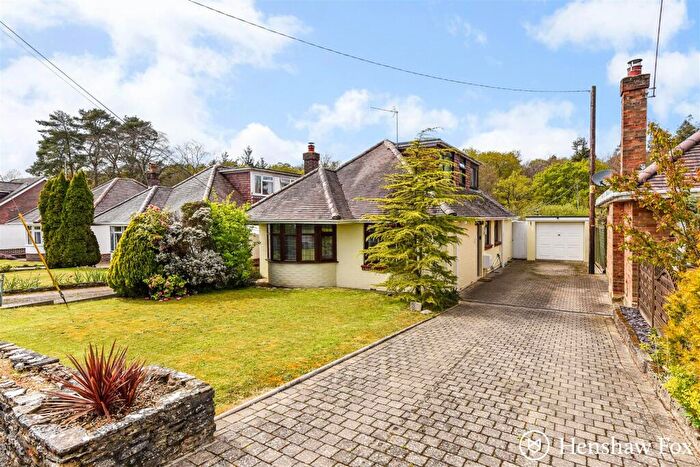 3 Bedroom Chalet For Sale In Ashdene Road, Ashurst, Hampshire, SO40