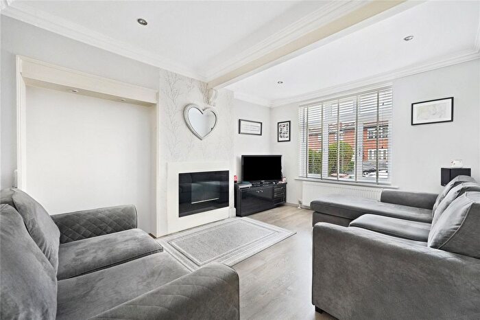 3 Bedroom Terraced House For Sale In Bluehouse Road, Chingford, London, E4