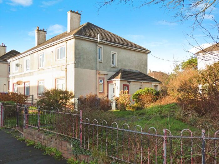 2 Bedroom Flat For Sale In Halkett Place, Saltcoats, Ayrshire, KA21