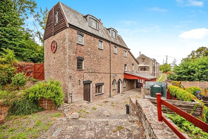 3 Bedroom Detached House For Sale In Talybont-On-Usk, Brecon, LD3