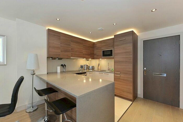 1 Bedroom Flat To Rent In Chelsea Creek, Fulham, SW6