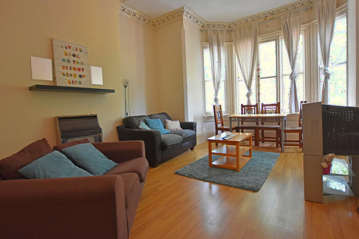 2 Bedroom Apartment To Rent In Forest Road West, Arboretum, NG7