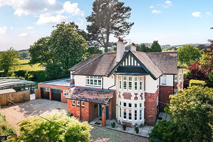 4 Bedroom Detached House For Sale In Brimley Cross, Bovey Tracey, TQ13