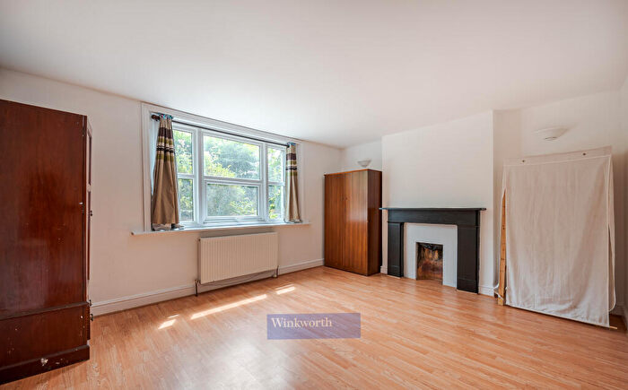 1 Bedroom Property To Rent In Coldharbour Lane, London, Uk, SE5