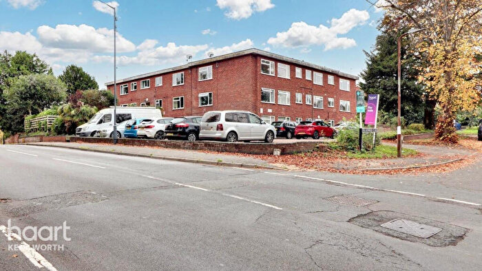 2 Bedroom Apartment For Sale In Holmewood Close, Kenilworth, CV8